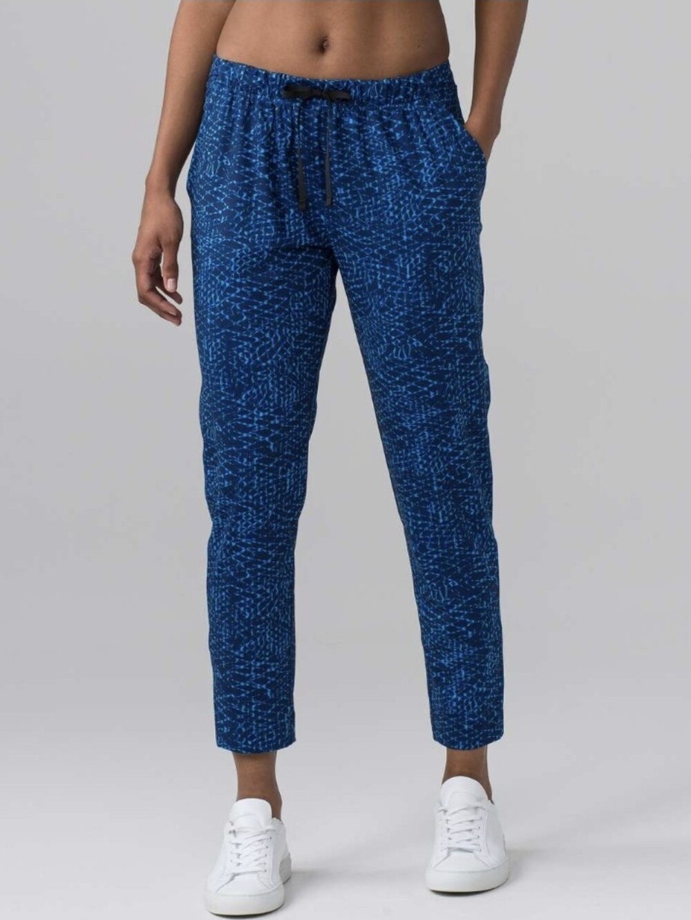 Lululemon Size 4 Jet Crop Pants